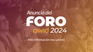 Imagen con las palabras Anuncio del foro AWID 2024. Más informaciones próximamente. El fondo de la imagen es una fotografía tenue de la audiencia en el foro de 2016, con un efecto de color degradado que va de púrpura a amarillo de izquierda a derecha.